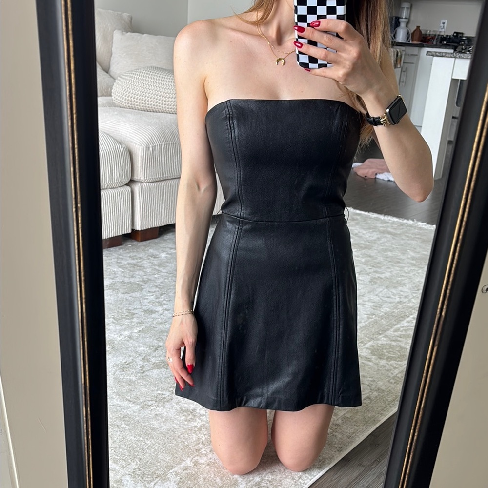 Amanda uprichard black leather strapless mini dress Elegant